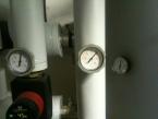 Thermometer Heizwasser EIN (links) und AUS (rechts)