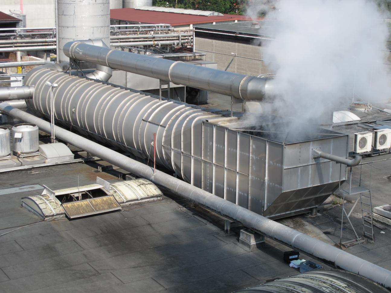 Spraytunnel Type EST in a paper factory in Austria